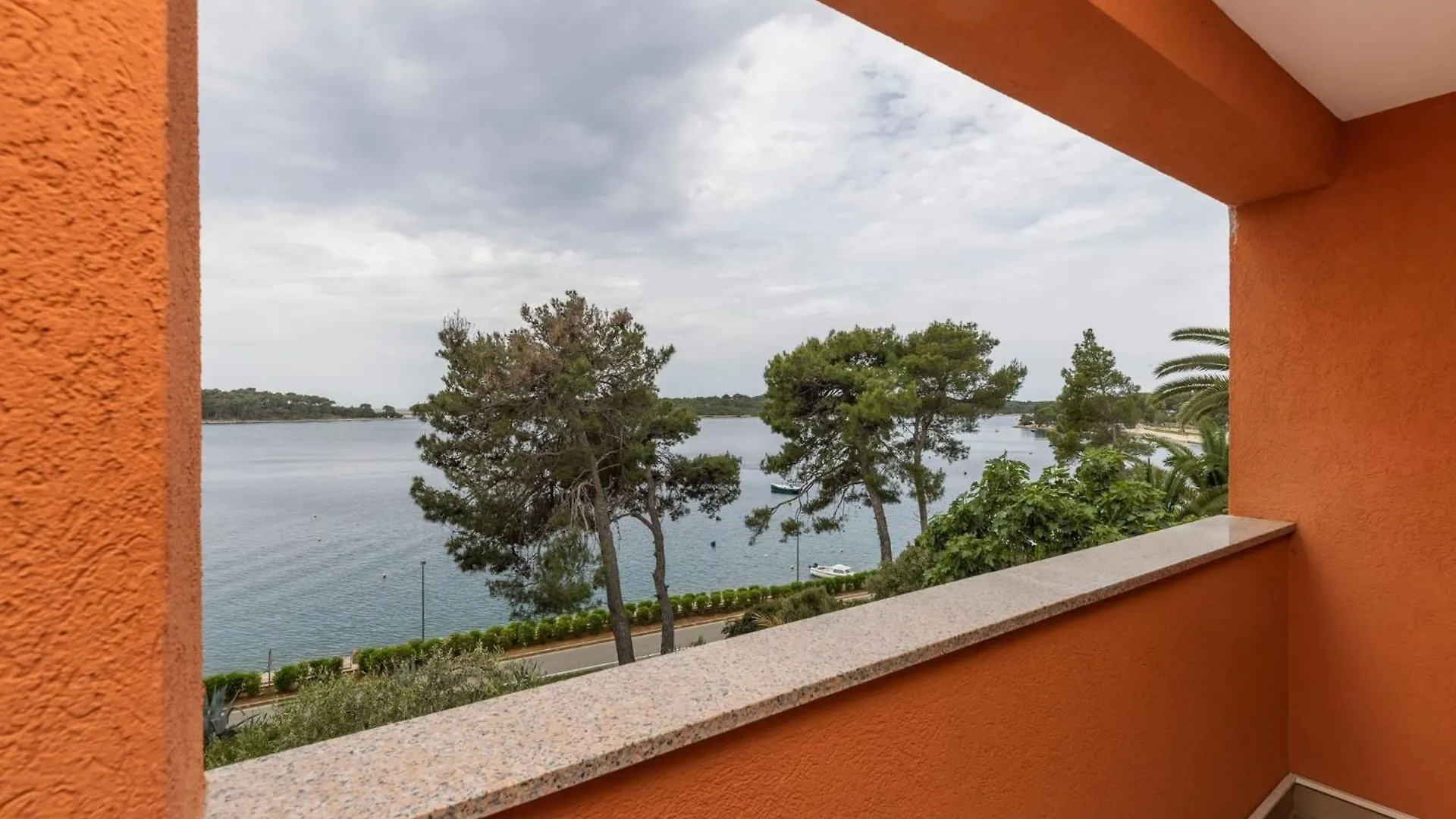 Seaside Apartments With A Swimming Pool Losinj, Losinj - 22580 Mali Losinj