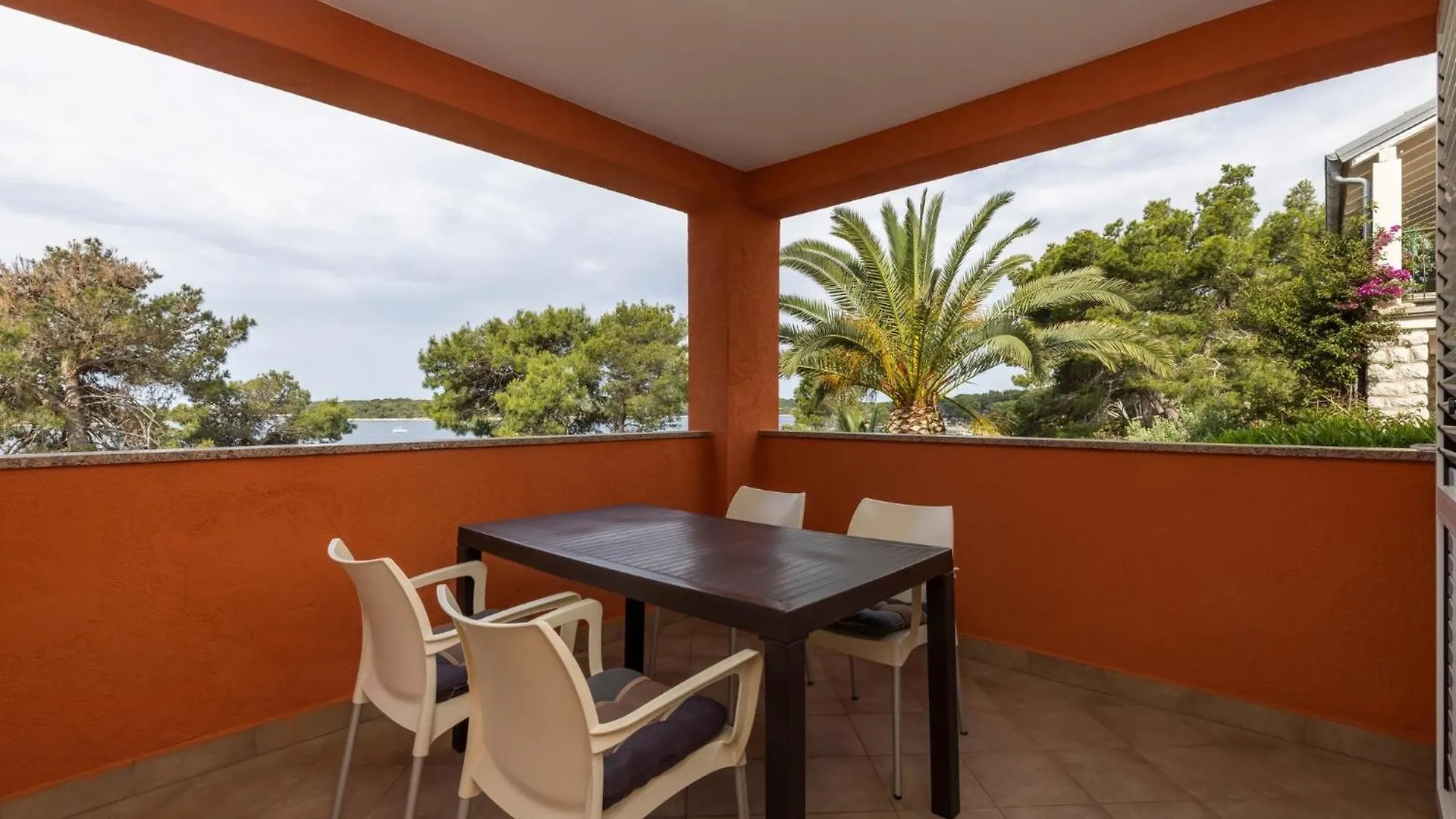 Seaside Apartments With A Swimming Pool Losinj, Losinj - 22580 Mali Lošinj 0*,